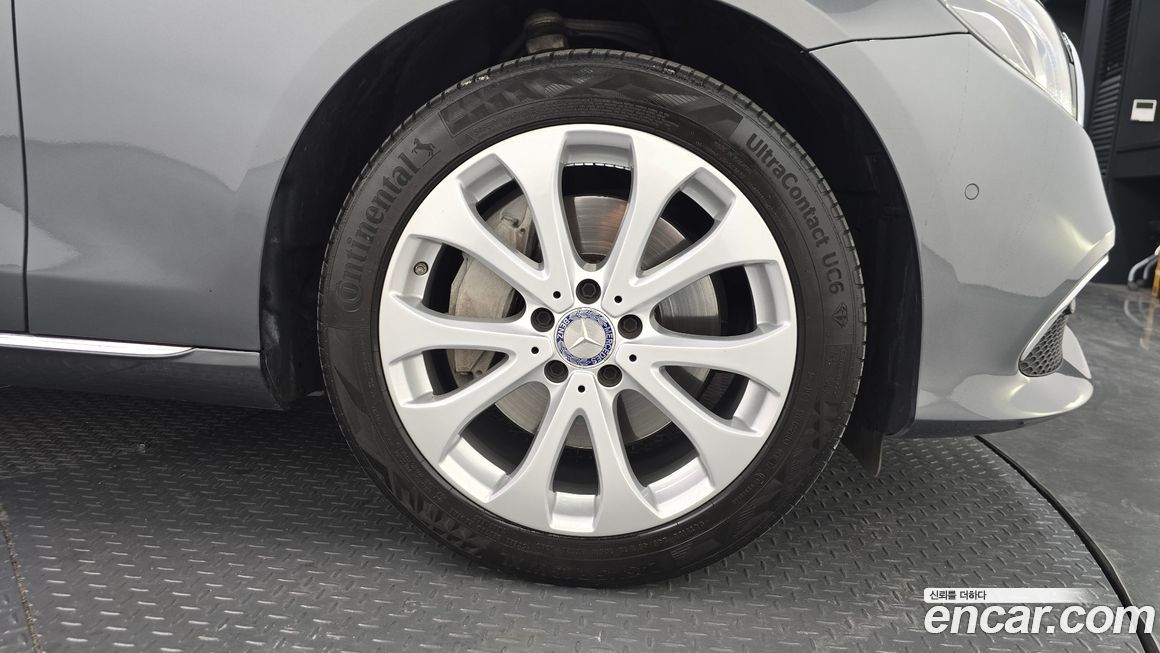 Mercedes-Benz E-Class 2017