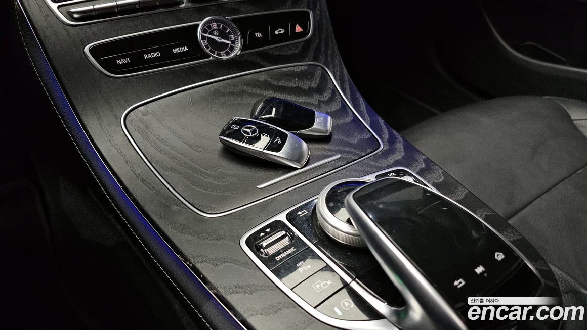 Mercedes-Benz E-Class 2020