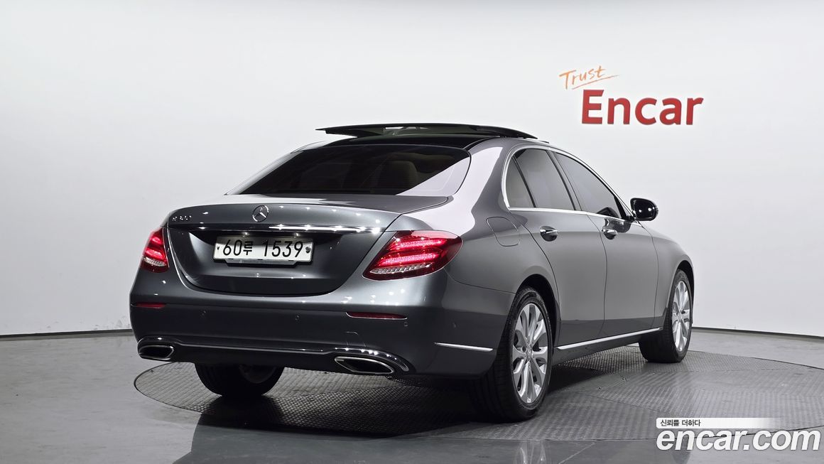 Mercedes-Benz E-Class 2017