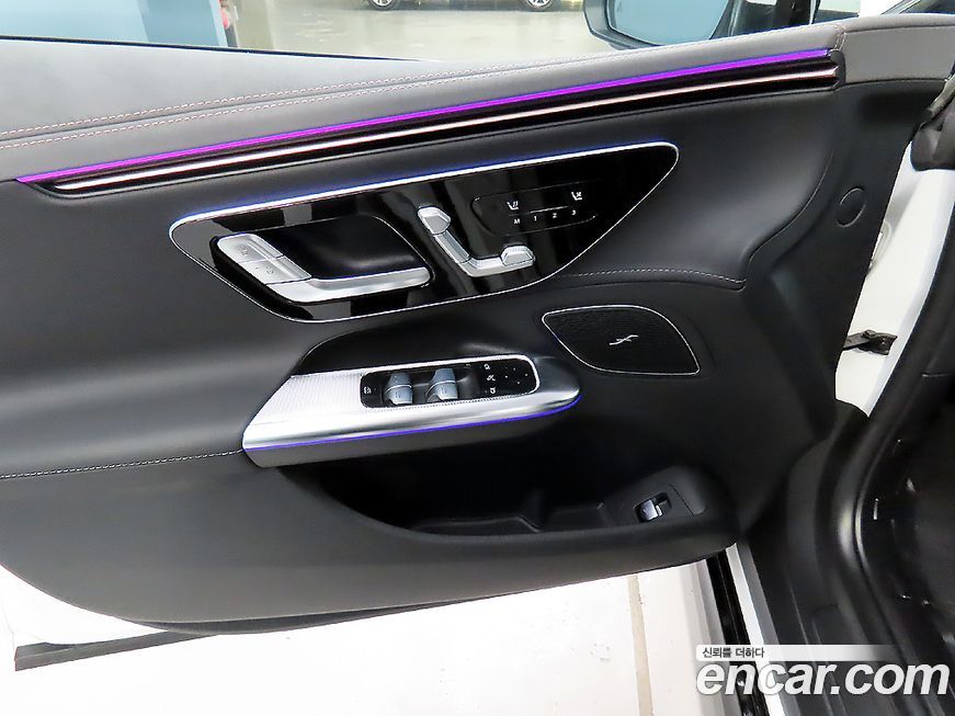 Mercedes-Benz EQE 2024