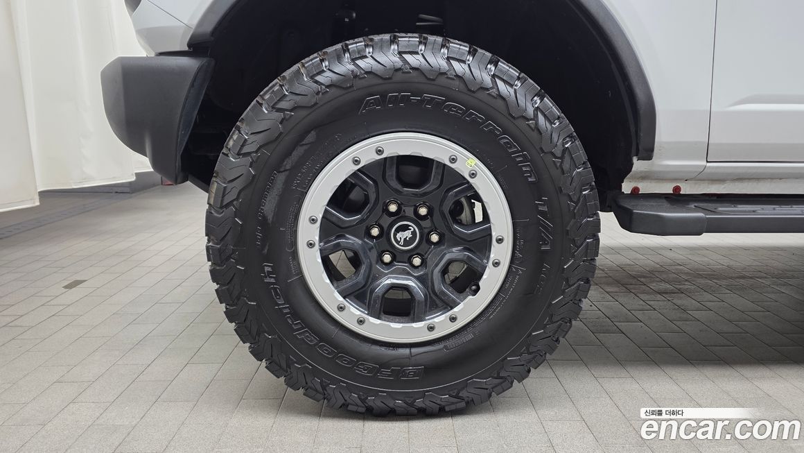 Ford Bronco 2024