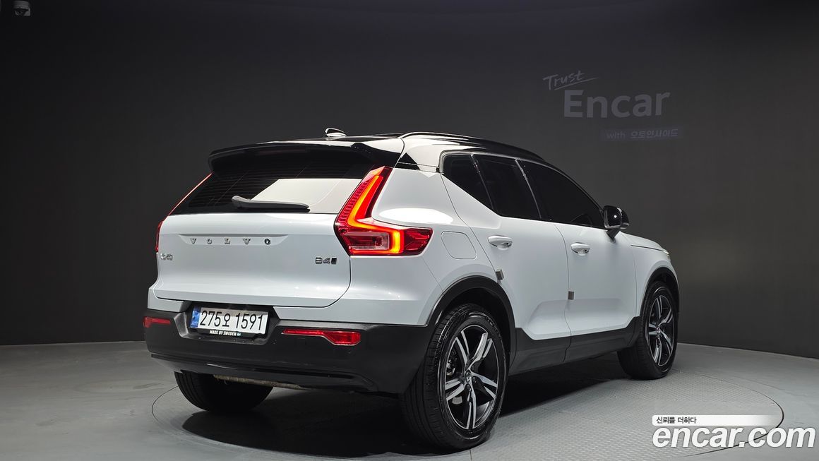Volvo XC40 2021
