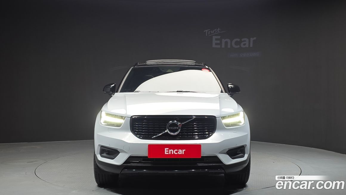 Volvo XC40 2021