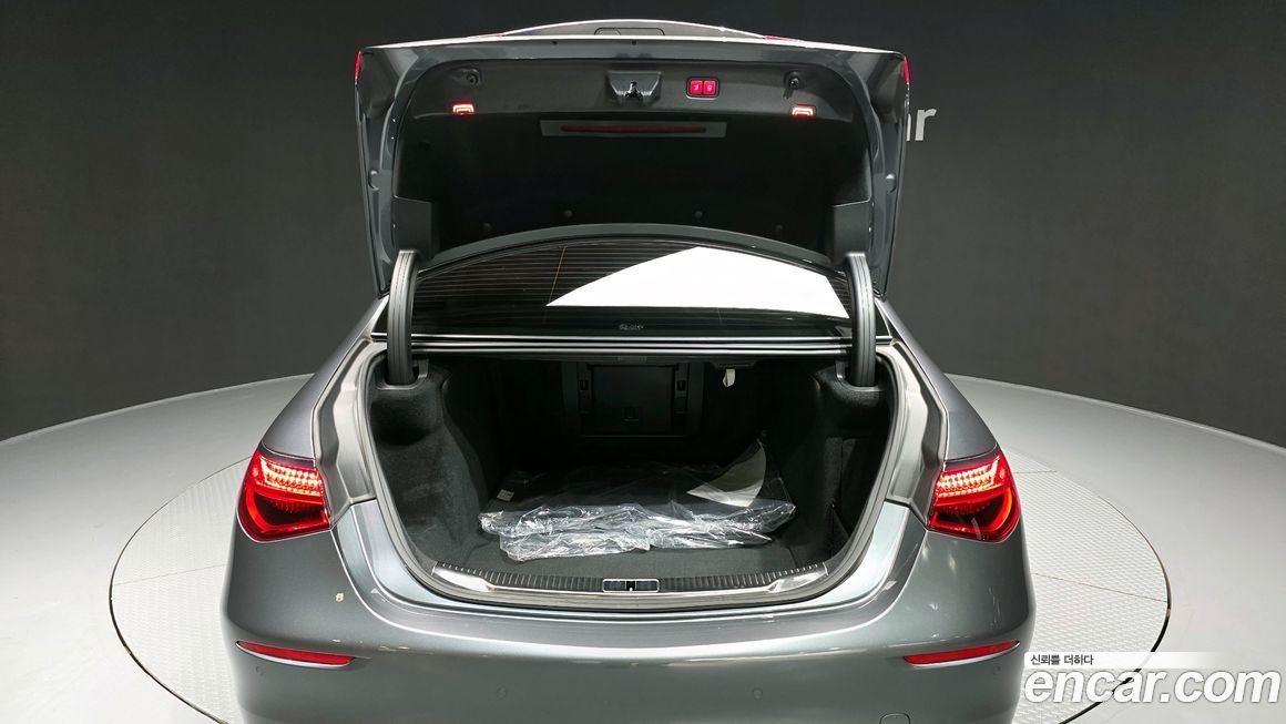 Mercedes-Benz S-Class 2022