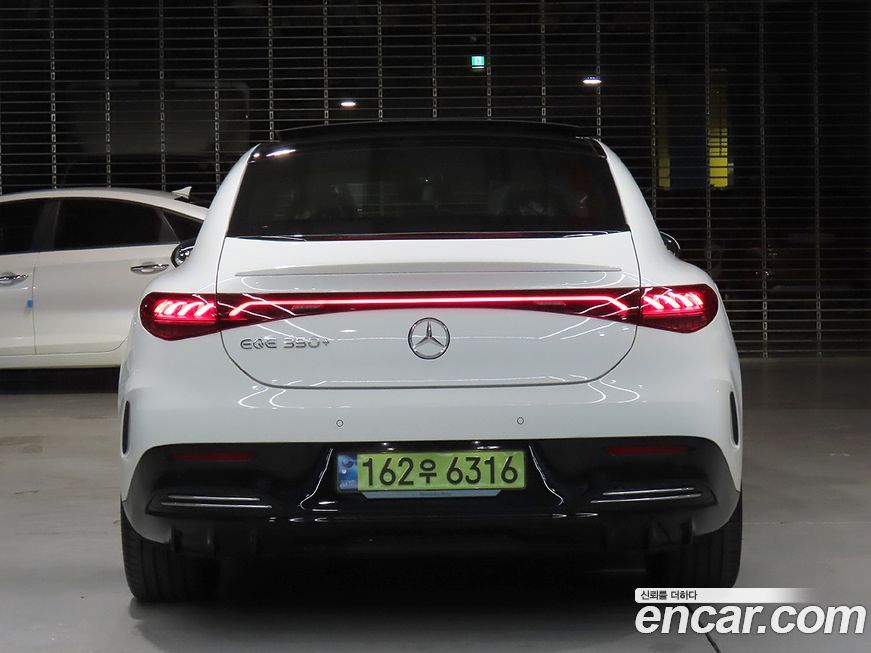 Mercedes-Benz EQE 2024