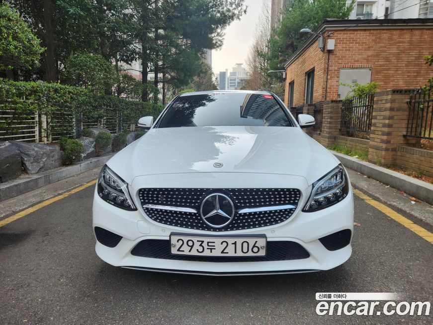 Mercedes-Benz C-Class 2020