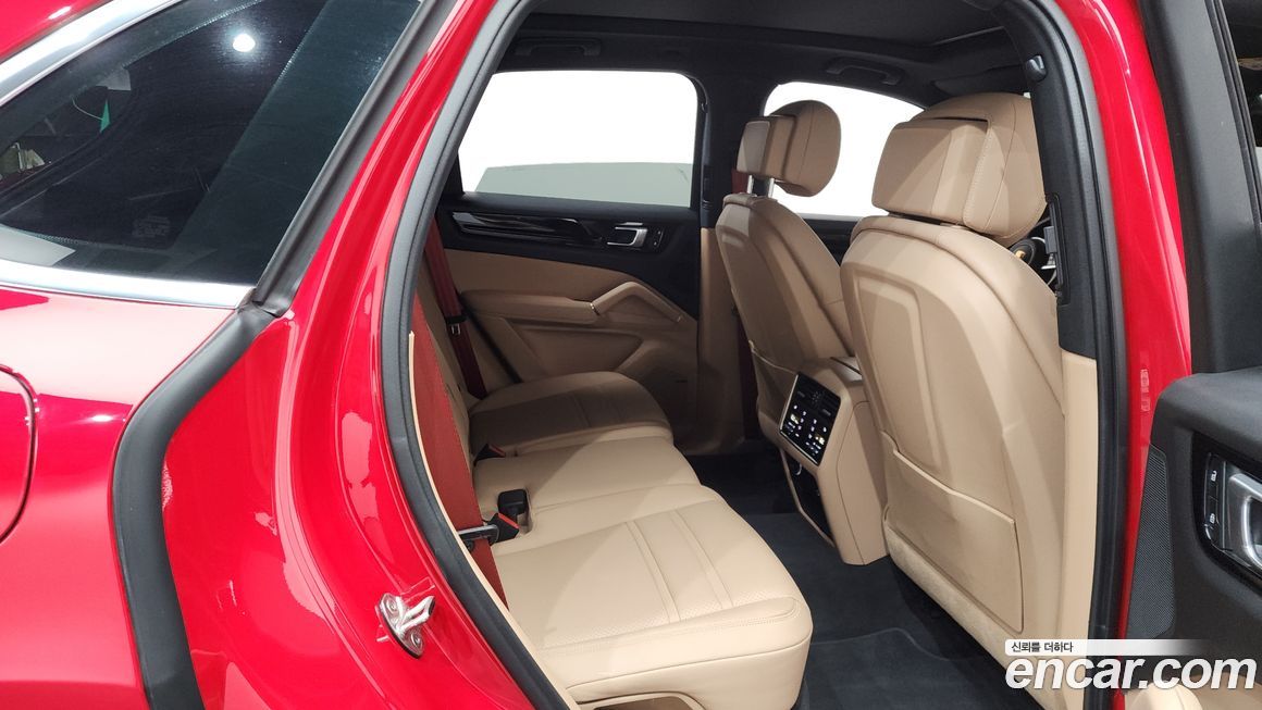 Porsche Cayenne 2023