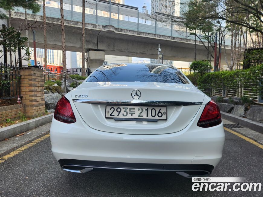 Mercedes-Benz C-Class 2020