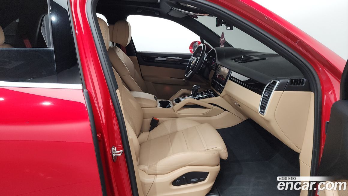 Porsche Cayenne 2023