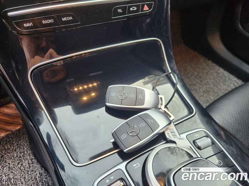 Mercedes-Benz C-Class 2020