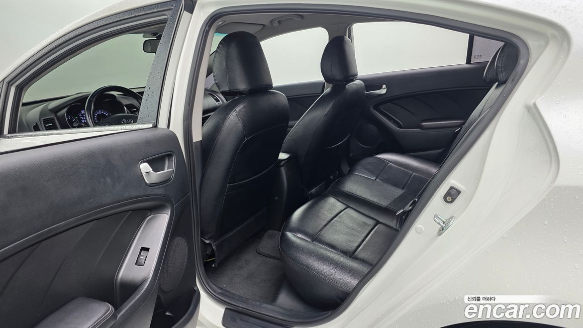 Kia K3 2013