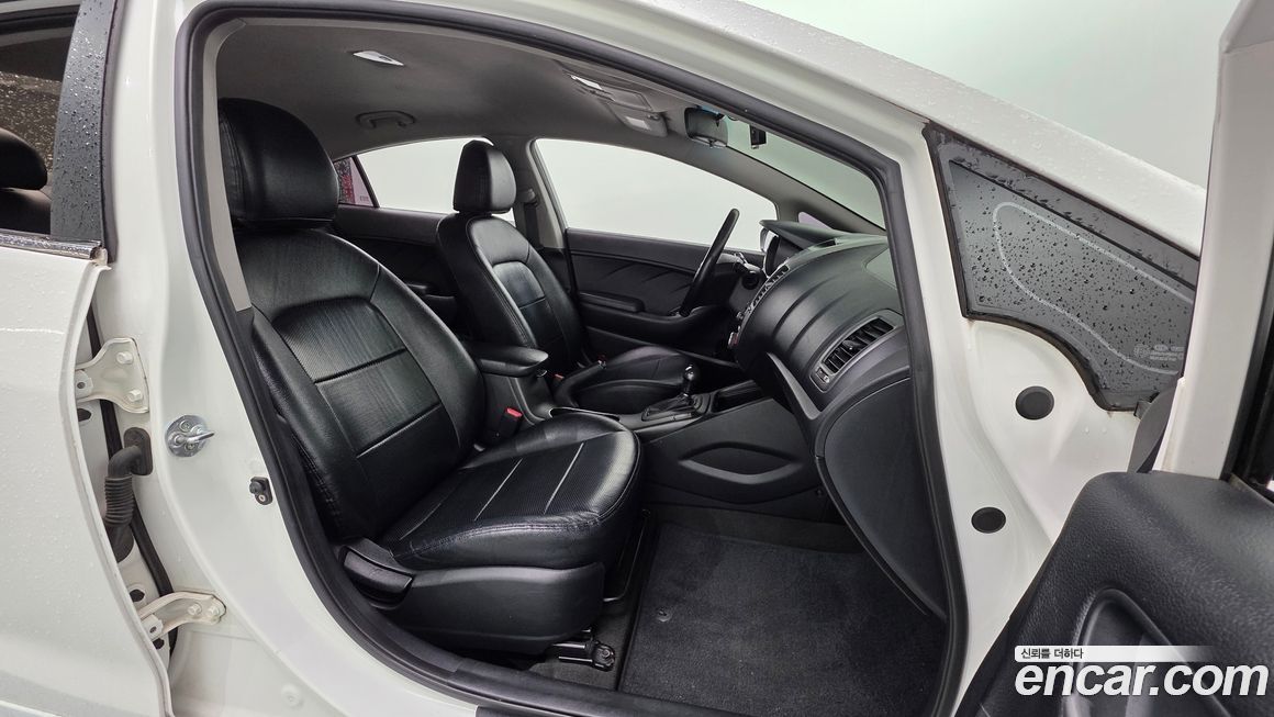 Kia K3 2013