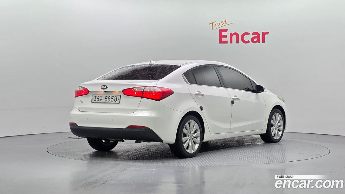 Kia K3 2013