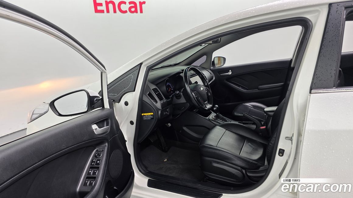 Kia K3 2013