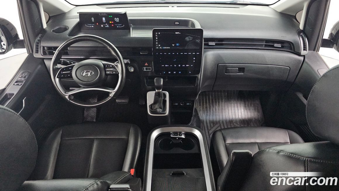 Hyundai Staria 2023