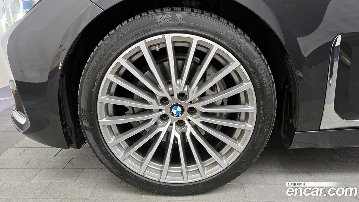 BMW 7-Series 2020