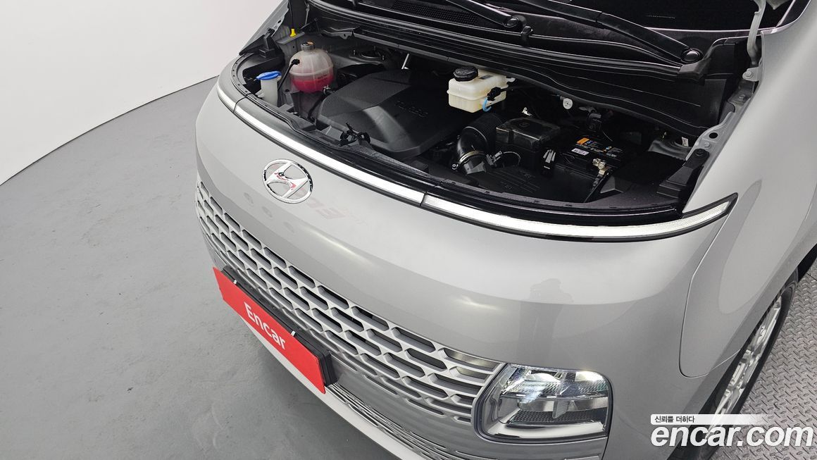 Hyundai Staria 2023