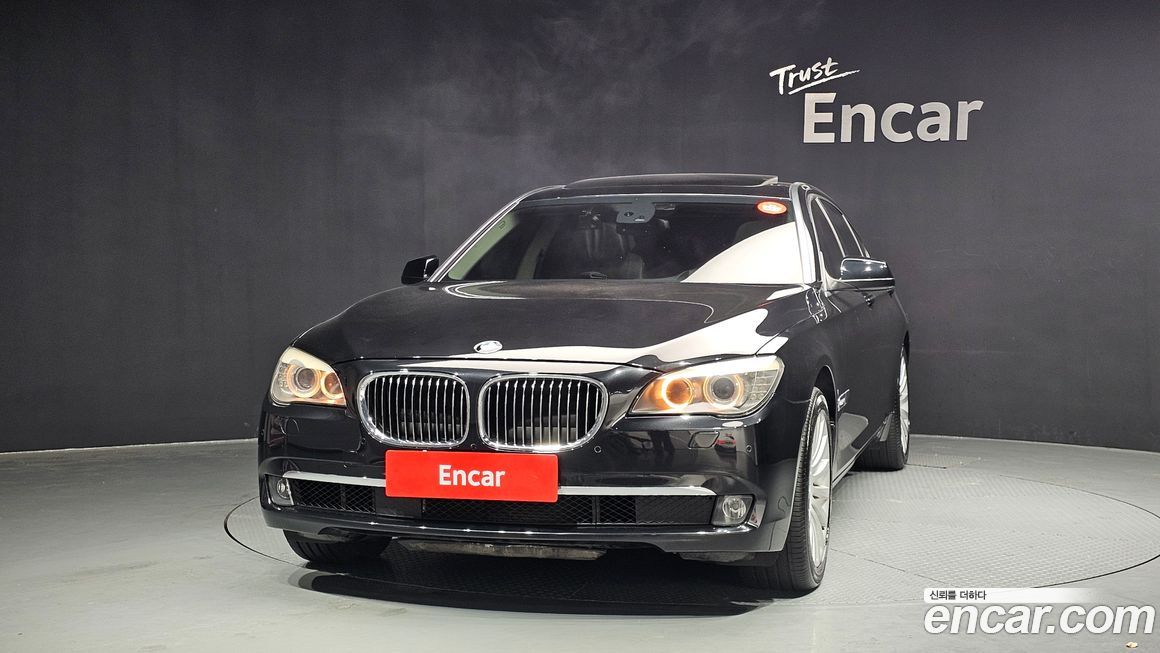 BMW 7-Series 2011