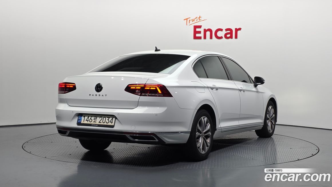 Volkswagen Passat 2022