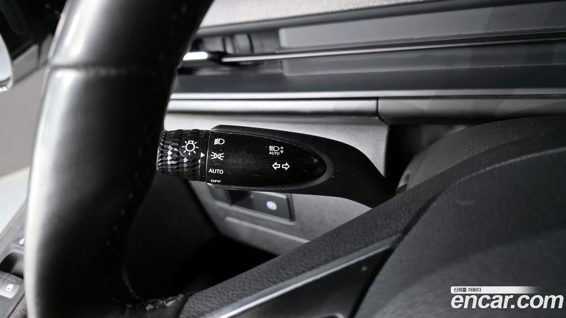 Hyundai Staria 2025