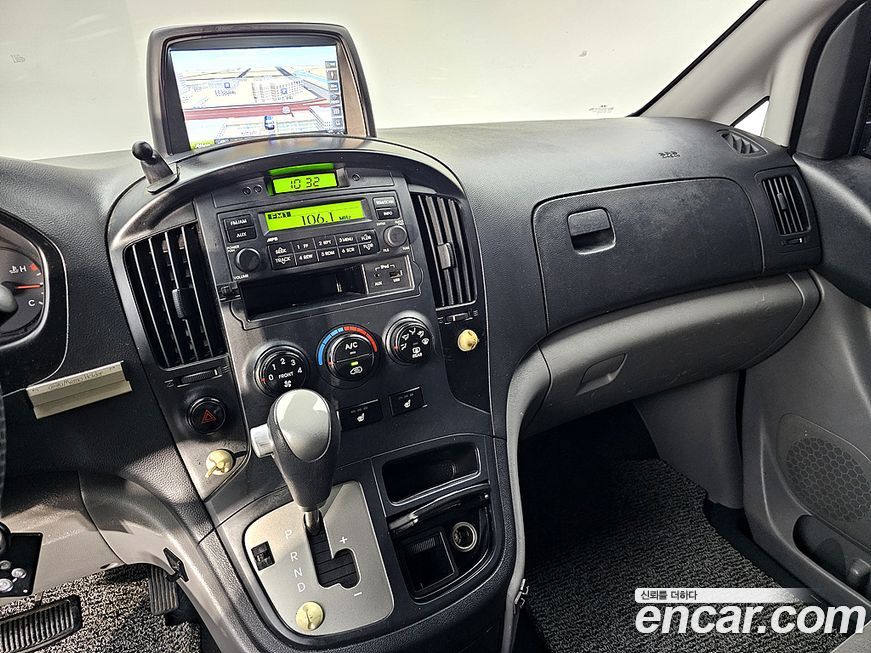 Hyundai Starex 2015