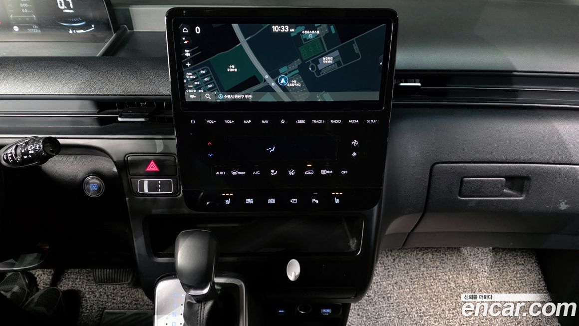 Hyundai Staria 2025