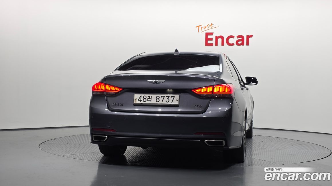 Hyundai Genesis 2016