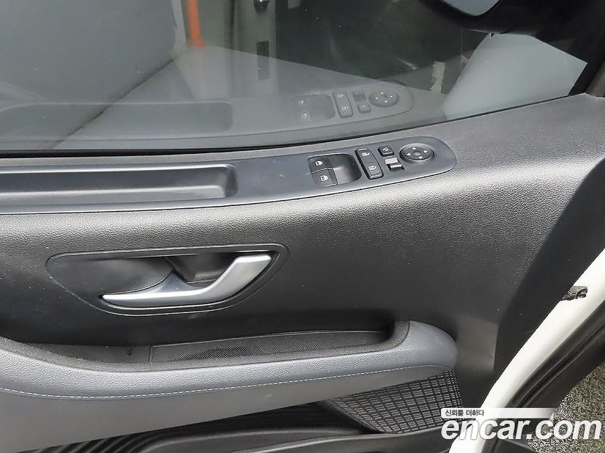 Hyundai Staria 2022
