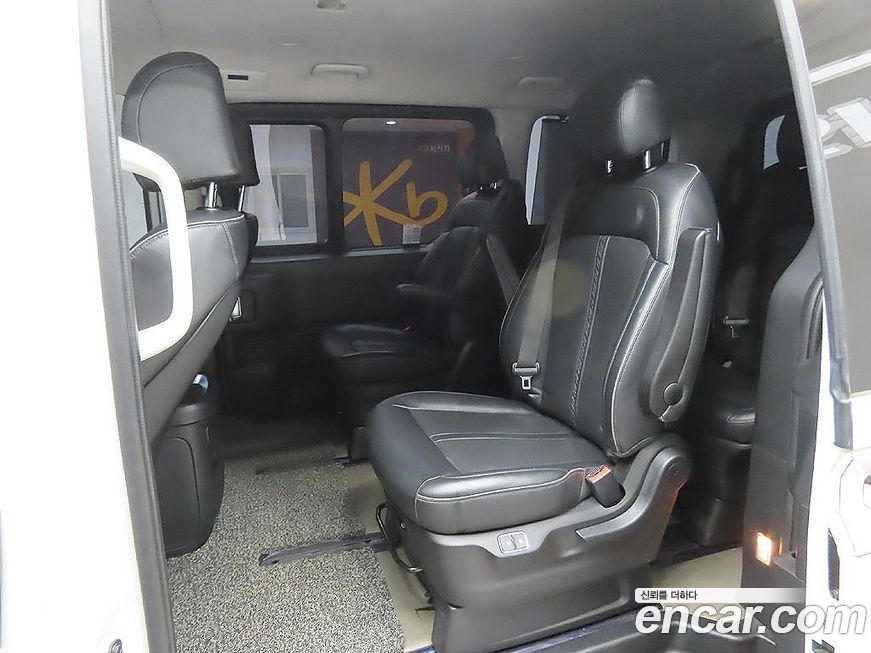 Hyundai Staria 2022