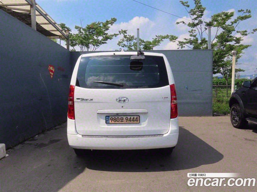 Hyundai Starex 2019