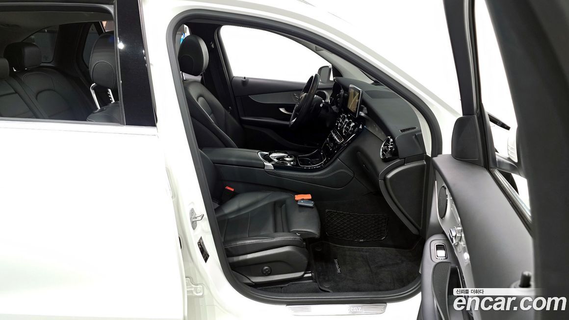 Mercedes-Benz GLC-Class 2018