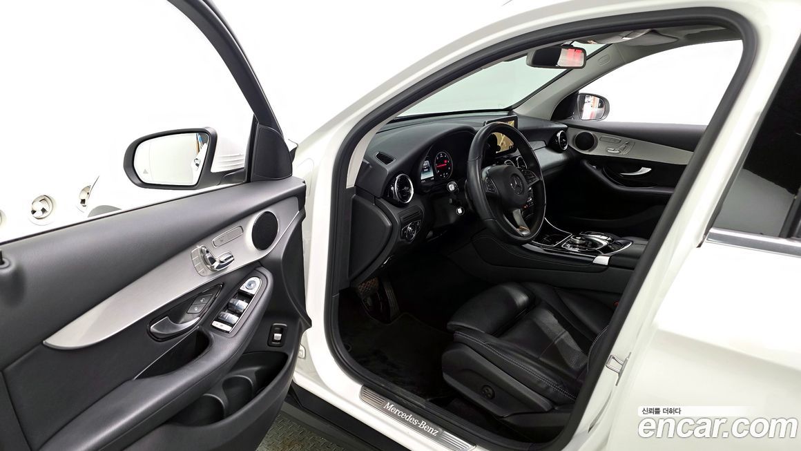 Mercedes-Benz GLC-Class 2018