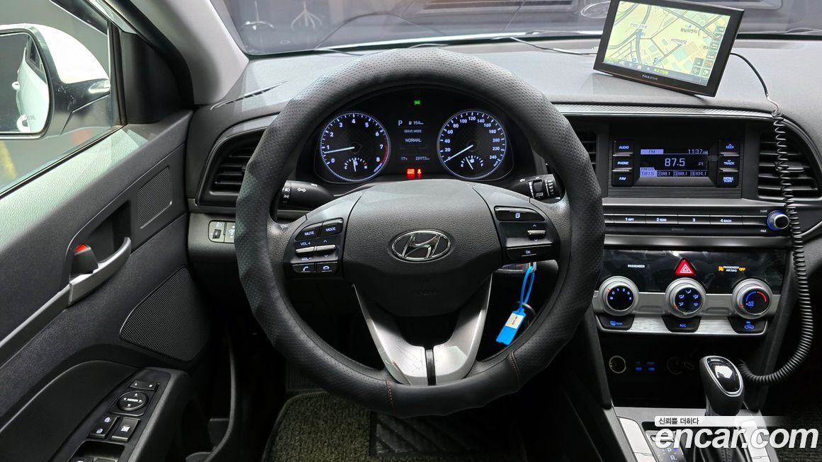 Hyundai AVANTE 2019