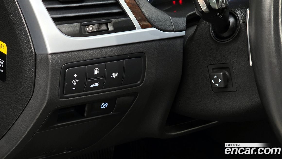 Hyundai Genesis 2014