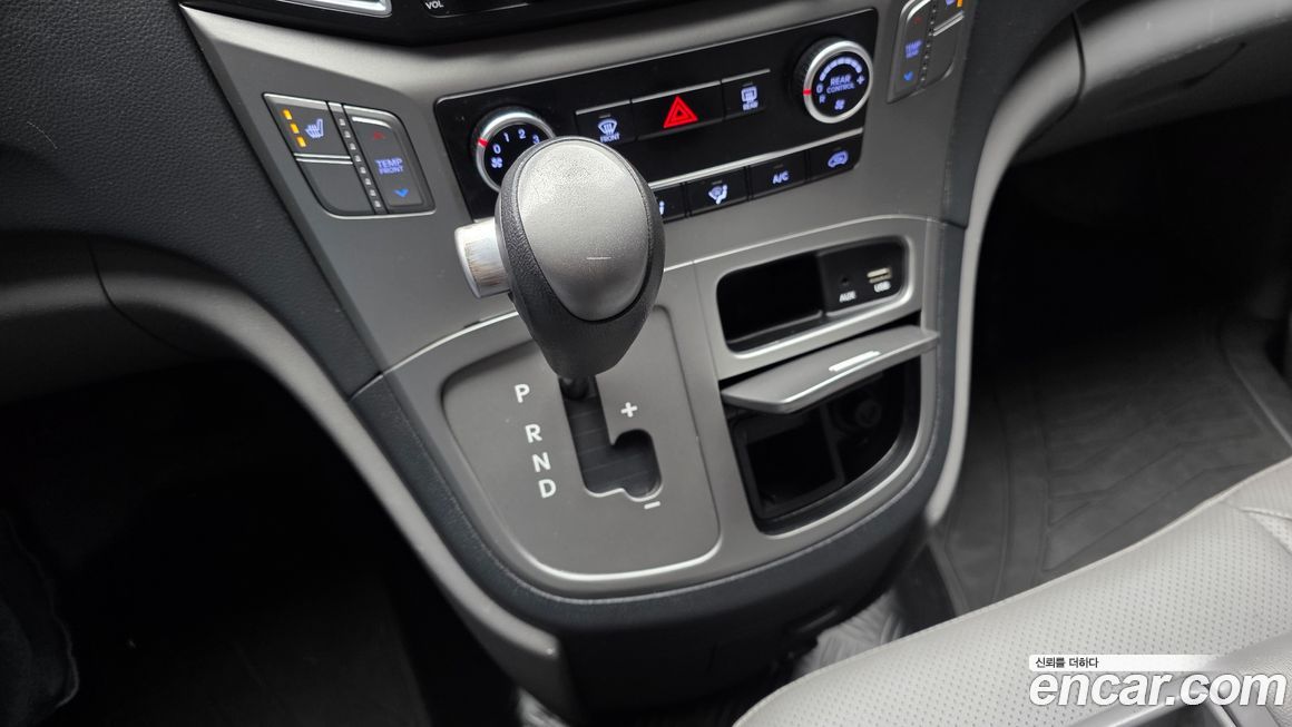 Hyundai Starex 2017