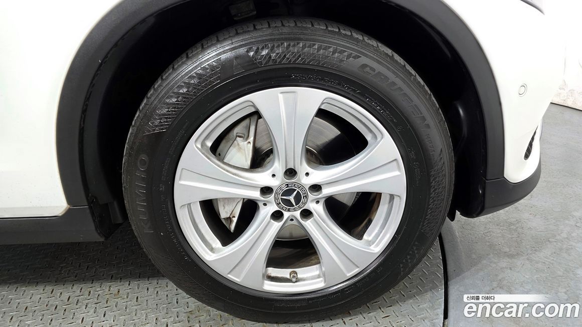 Mercedes-Benz GLC-Class 2018