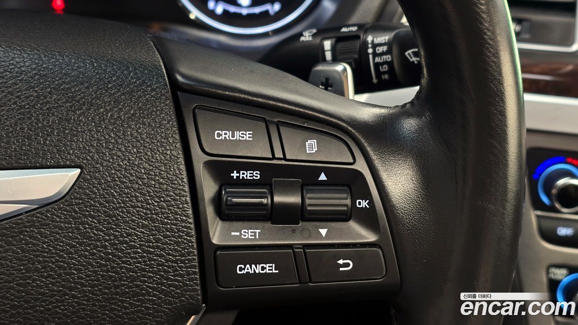 Hyundai Genesis 2014