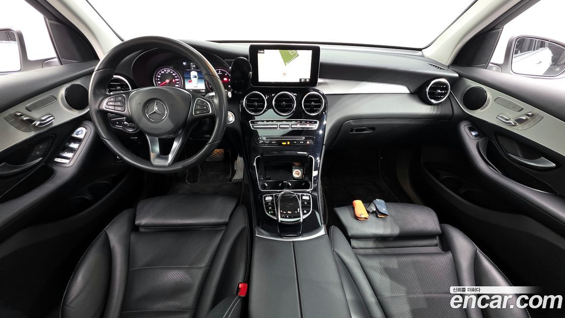 Mercedes-Benz GLC-Class 2018