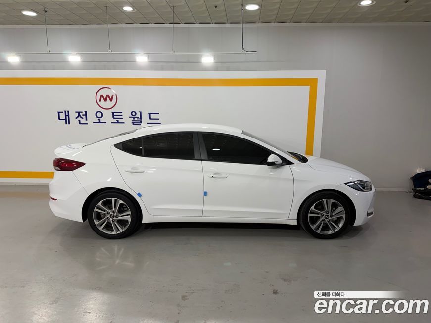 Hyundai AVANTE 2018