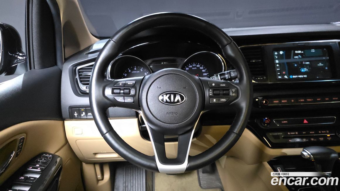 Kia Canival 2019