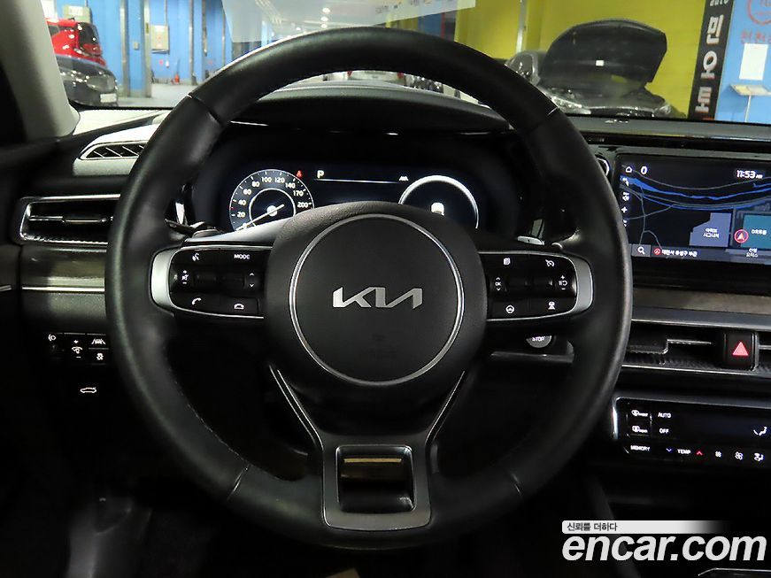 Kia K5 2023