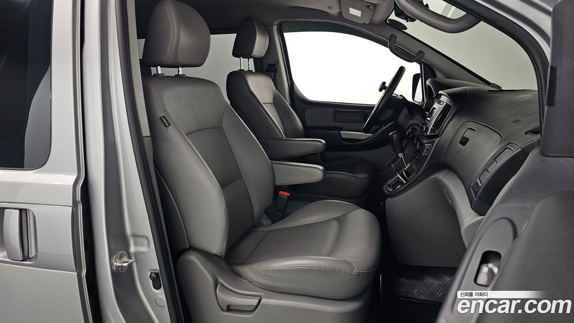 Hyundai Starex 2018