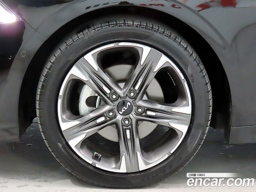 Kia K5 2023
