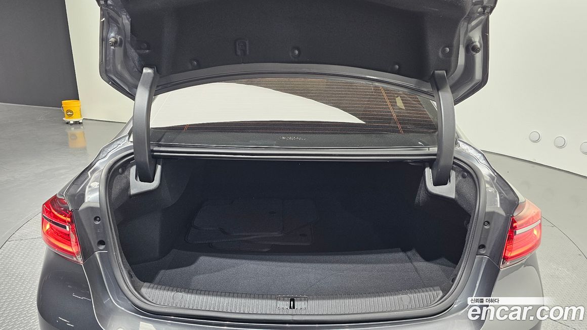 Renault-KoreaSamsung SM6 2023