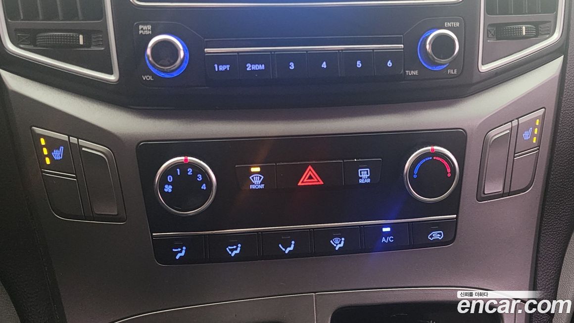 Hyundai Starex 2018