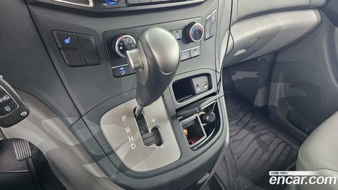 Hyundai Starex 2016