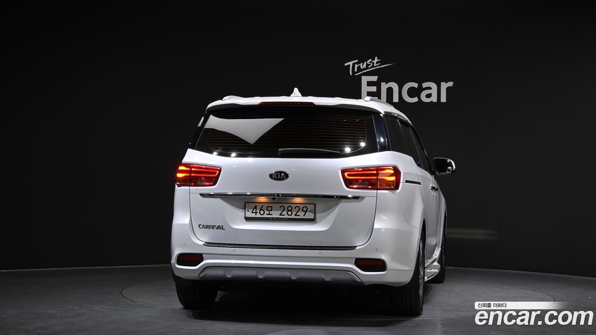 Kia Canival 2019