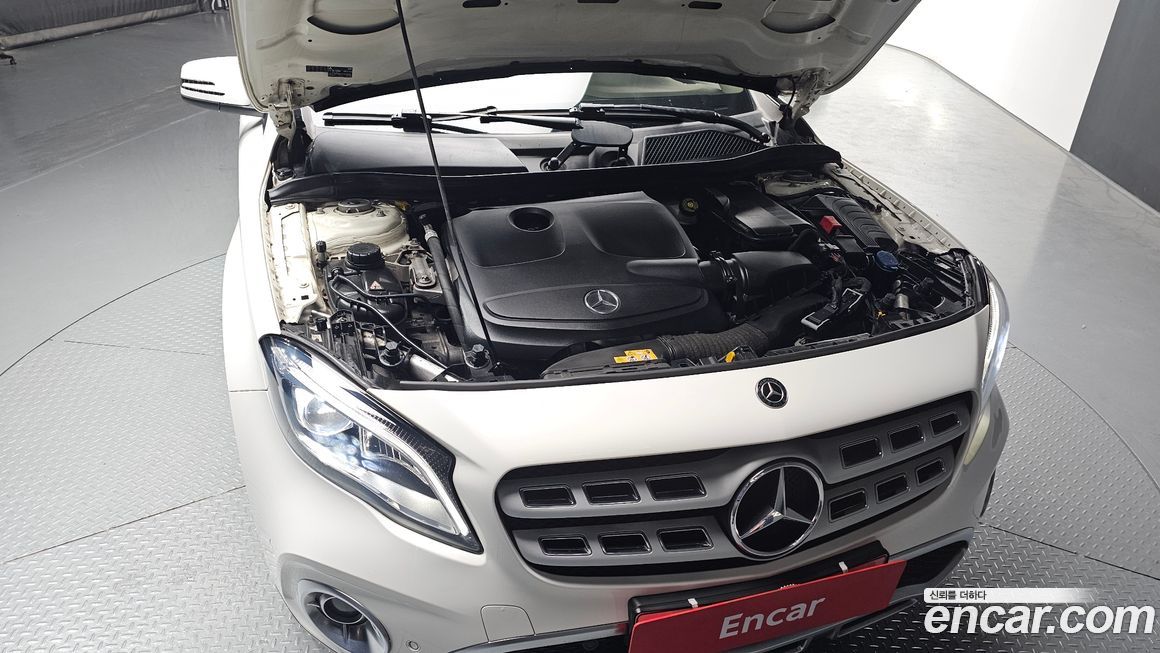 Mercedes-Benz GLA-Class 2018