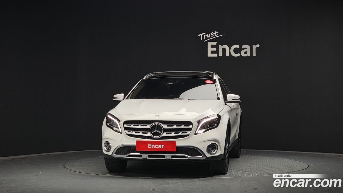 Mercedes-Benz GLA-Class 2018