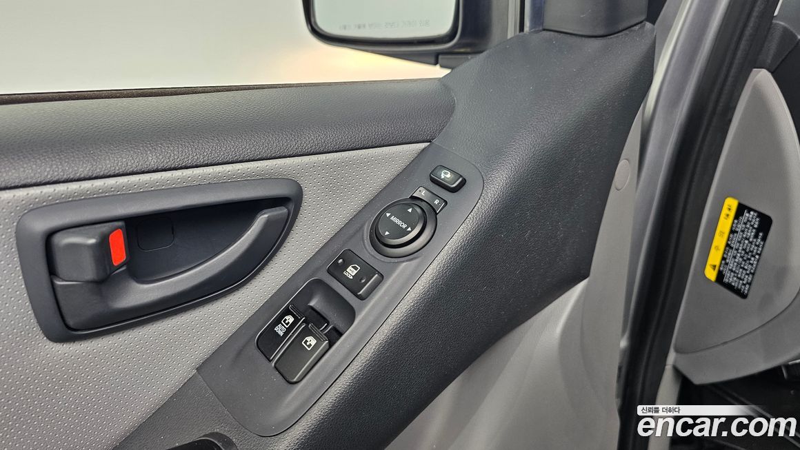 Hyundai Starex 2016